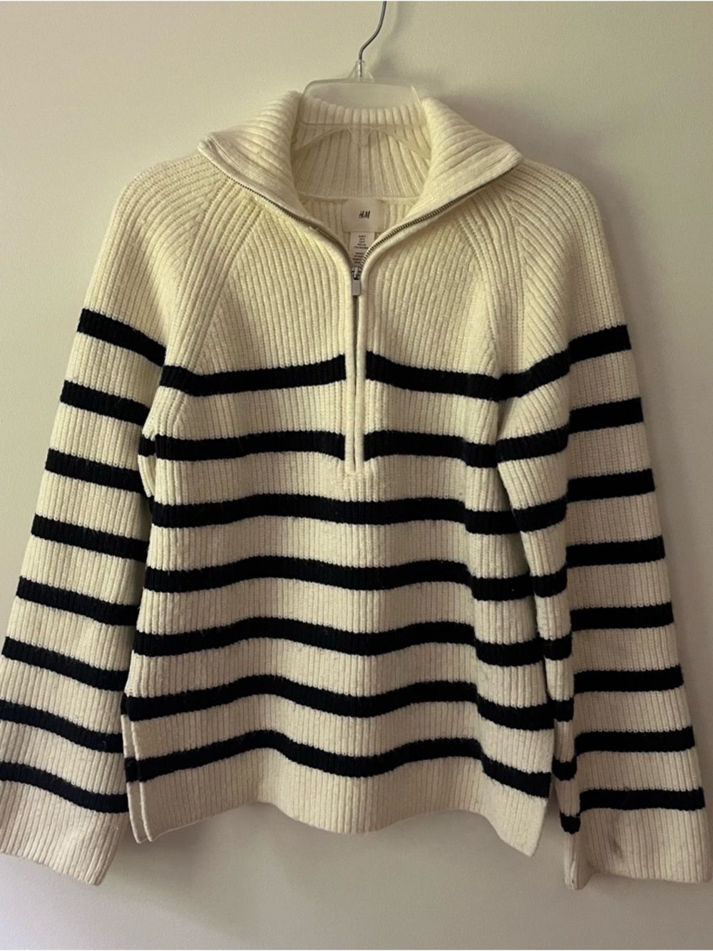 H&M Striped Polo Sweater Small Cream Navy Relaxed Quarter Zip Cozy Ribbed Knit